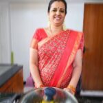 Sujatha Babu Ramesh Instagram – பரங்கிக்காய் பால் கூட்டு 😍 easy tasty healthy
#reels #reelsinstagram #instagram #instareels #shorts #youtube #youtuber #youtubechannel #shortsvideo #easy #easycooking #receipe #lunch #vegetarian #dinner #saree #sareelove #celebrity #cooking #kitchen