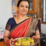 Sujatha Babu Ramesh Instagram – ஆரோக்கியமான கோவக்காய் சாதம் 😍😍
#reels #reelsinstagram #reelsindia #reelsinsta #shorts #youtube #youtubechannel #youtuber #youtubevideo #homemade #healthyfood #receipies #lunch #lunchbox #dinner #simple #cooking #saree #sareelove