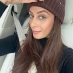 Sukhmani Sadana Instagram - Sharing one of my fav lip shades by @nyxcosmetics Comment ‘Colour’ and I’m happy to Dm you girls! #makeup #lipstick #lipshades #gloss #lipgloss #feelitreelit #reelitfeelit #reelkaro #reelsinstagram #reelsvideo #reels #reelkarofeelkaro #reel #reelvideo #reelvideo #reelinstagram #reelindia #sukhmanisadana #instagram #instagood #instalike #instareels #reels #reelsinstagram #explore #instadaily