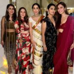 Sukhmani Sadana Instagram – Embracing my favourite colour in my all time favourite @chhavviaggarwalofficial chhavviaggarwalofficial ♥️ 

#latergram #indianwear #sari #friends #stitchedsaree #chhavviaggarwal #sukhmanisadana