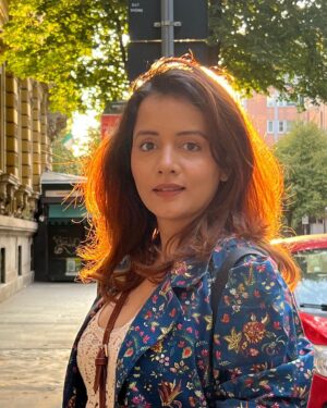 Sulagna Panigrahi Instagram - “The sun never sets on the Roman Empire” 
it sets in my hair 😛 

#throwback to #rome 

Another sunset picture by 
@biswakalyanrath 
which I ruined by walking into frame 😎

#romanholiday #streetsofrome #mentallyonvaca #besttripever❤