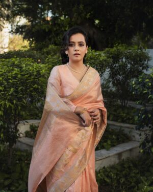 Sulagna Panigrahi Instagram - The 9-yard effect!

Sulagna Panigrahi x Raw Mango

Courtesy: @raw_mango 
HMU: @chijugarbiyal 
📸 : @pixelpaji 

#sareelove #sulagnapanigrahi #rawmango