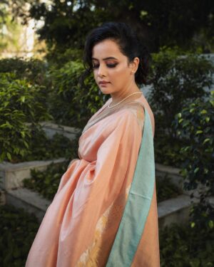 Sulagna Panigrahi Instagram - The 9-yard effect!

Sulagna Panigrahi x Raw Mango

Courtesy: @raw_mango 
HMU: @chijugarbiyal 
📸 : @pixelpaji 

#sareelove #sulagnapanigrahi #rawmango