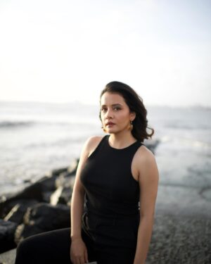 Sulagna Panigrahi Instagram - 📸: @bharat_rawail 
HMU: @themumbaidreamer 
  @glamified.by.Mansi 
Stylist: @stylistshikhar 
Jewellery: @ethnicandaz
