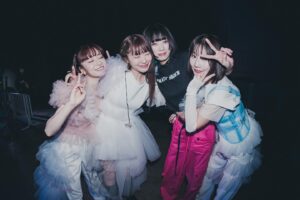 Sumire Yoshida Instagram - 余韻🎀🪄✨

📷 @okkytree 
#サイサイ　#SILENTSIREN #cdj2324