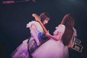 Sumire Yoshida Instagram - 余韻🎀🪄✨

📷 @okkytree 
#サイサイ　#SILENTSIREN #cdj2324