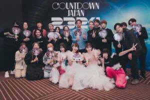 Sumire Yoshida Instagram - 🎂

12/28 最高すぎるお誕生日でした‼️🎂💗

サイサイ再始動、CDJ、誕生日🩷
チームの皆んながお祝いしてくれた！大好き😭🩷

このチームでサイサイでいれること。
かけがえのないメンバー、チーム、ファンのみんな、
私には宝物が沢山だぁ😭💗

辛いことや乗り越えなきゃいけないことがここ数年ありすぎて、人生ハードモードすぎやしねぇか？
ってなったこともあるけど、こういう日があるから生きていけるんだよな😭♥️♥️♥️♥️♥️
共に乗り越えられる仲間がいること、信じて待ってくれてるサイファミがいること、どこの神社よりも強力なお守りだと思っている🥰

そして新しい扉が開いた感じする🚪💗

サイサイ(3131)再始動の年に31歳とかおめでたすぎる🎊❣️
これからも私らしく生きていくぞ〜！！宜しくね❣️

みんなもメッセージやストーリーズ(全部見てるよ♡)、ステージに向かって叫んでくれてありがと！ラブ🥹💕

#サイサイ　#SILENTSIREN #サイレントサイレン