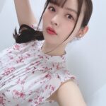 Sumire Uesaka Instagram - 夜あそびでーす！！ 連休、あけましたね〜っ！ みなさまがすこやかに過ごしせますように！！ ゲストは！！井口さんです！！わーっ！！ #上坂すみれ 衣装　@stylist_tanakaayumi ヘアメイク　@ri_sa_ku_ra_