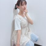 Sumire Uesaka Instagram - 夜あそびでーす！ おしゃピク…？に挑戦しますよ！！おしゃおしゃ…ピクピク…？？ #上坂すみれ 衣装　@stylist_tanakaayumi ヘアメイク　@maaaaasahi0514