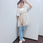 Sumire Uesaka Instagram - 夜あそびでーす！ おしゃピク…？に挑戦しますよ！！おしゃおしゃ…ピクピク…？？ #上坂すみれ 衣装　@stylist_tanakaayumi ヘアメイク　@maaaaasahi0514