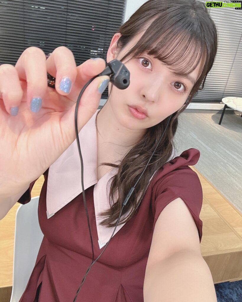 Sumire Uesaka Instagram - まもなく！ことりさんの生配信にお邪魔しまーす！！ ASMRがいっぱーい！うれしいー！ https://www.youtube.com/live/s7TPGv6M8QQ?si=1REqbWpX-TF3xSmt #上坂すみれ