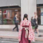 Sumire Uesaka Instagram - もくようび〜！ そして、こんにちは4月っ！！ 皆さま、すこやかにお過ごしでしょうか？ 新生活が始まったぞー！という方もたくさんいらっしゃると思います！いろいろ覚えたり慣れたりするのは…大変…！疲れる…！そんな生活に立ち向かっているあなたはなんて……偉大なんだ……！！！ 偉大な同志に乾杯！！！！！ ちょっと遅れてしまいましたが、「ディア・パンタレイ」リリース大阪のお洋服オフショットです！ 本当にお天気がよかった〜！名古屋から大阪へこのお洋服で移動していたので、道中の様子も載せておきますね！ あらためて、4月も素敵に楽しくすこやかに、まいりましょうねっ！ #上坂すみれ 衣装　@natsu_no_mizu ヘアメイク　@hana.freelancehm
