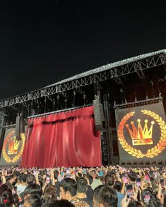 Sumitra Duangkaew Instagram - Thank you @brunomars for making my day. You and your team are such an inspiration ✨💙🫶🏻