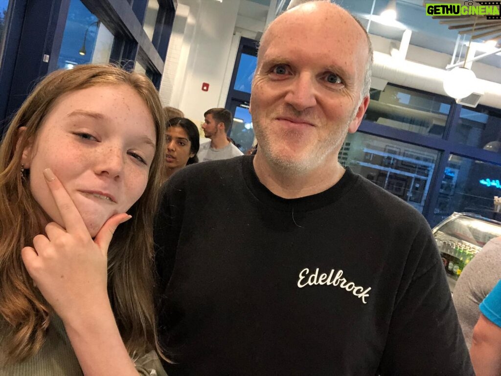 Summer Fontana Instagram - HAPPY BIRTHDAY DAD! From getting ice cream with you to watching football, I love spending time with you. Love ya <3 @summersdad330