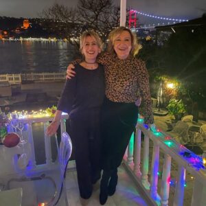 Sumru Yavrucuk Instagram - 🎄🎄🎄mutlu yıllar❤️