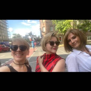 Sumru Yavrucuk Instagram - Nürnberg kuşatması:) 💜@tcfuruzan @dejavu066 @figen.0205