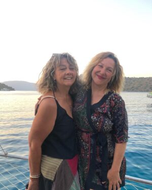 Sumru Yavrucuk Instagram - Şampiyonlar kutlanır🏆 @demetozata kadim arkadaşım canım🧿azmine hayranım.❤️🧿😘