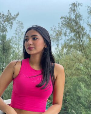 Sunerah Binte Kamal Instagram - I have no energy for hate.
I either love you, wish you well or hope you heal. 🌸

📸 @sarahalamanya
