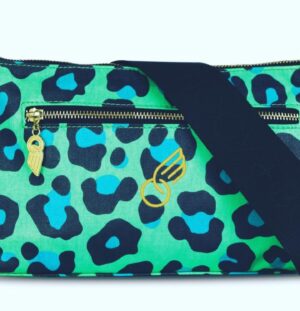 Sunetra Sarker Instagram - This photo makes me smile. We all need something that lifts your mood when you head out in the cold. For me it’s this vibrant, spacious tote bag. I absolutely love it. Waterproof, loads of space, comfortable strap and fits everything in! Guaranteed to make your outfits feel brighter. Treat yourself and support female entrepreneurs @tiggyandbo (ring from @yaayaalondon) #feelgood #totebag #nofilter #greenbags #femaleentrepreneurs #brightenyourday #colourpop #bagslovers