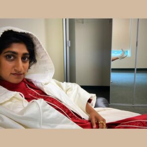 Sunita Mani Instagram - Spooky alert! Images of ghosts depicted!

Here’s the thing, I play the Ghost of Christmas Past in Spirited, but I’ve BEEN a Ghost of Christmas Past in my past life on GLOW (r.i.p) They say you are meant for the parts you get, and I’m meant to play dead 🫴🏽Resurrecting images of me as ghost and also @darrion_g clutching snow™️ on Spirited set ready to throw™️