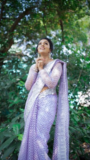 Sunitha Srinivasan Instagram - Oodha oodha poo
Costume @chitras_fashion_rentaldress 
Makeup @rinkymakeup_artist 
Hairstyles @mahi_hairstyliz 
Camara @anderson_hpk 
Thank you all 

#trending #trendingreels  #instagram  #sunithasrinivasan  #viral  #explore  #instalike  #lifestyle  #