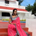 Sunitha Srinivasan Instagram - 💕…. #somethingsomething #vibes #like #feeling #trending #instagram #reelsinstagram #suntv #thalatu #serial #actor