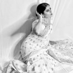 Sunmeera Nagesh Instagram - BTS From yesterday's Shoot.🌾 . . Team: @makeupbysunilsaha @asish_photography_bpd