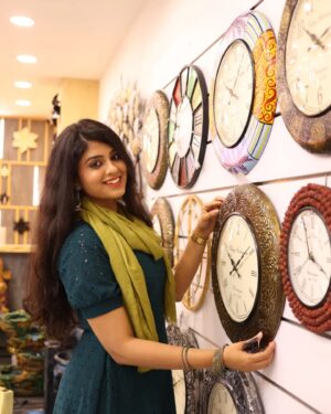 Sunmeera Nagesh Instagram - With the Beautiful Collections at @decobeehomes ✨
Picture Credit: @nigamanandaphotography
.
.
.
#Bhubaneswar #decobeehomes #megastore#bestprices#Explorepage#Featured