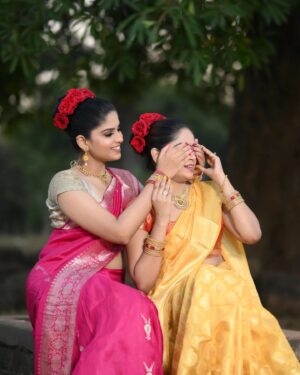 Sunmeera Nagesh Instagram - ✨
.
.
Credits: @makeupbysunilsaha @asish_photography_bpd