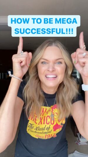 Sunny Mabrey Instagram - The internet is a strange place. #inspiration #lifehacks #career #dowhatyoulove 

•
•
•
•
•
•
•
•
•
#comedy #funny #sketch #sketchcomedy #funnyvideos #comedyvideos #memes #viral #sunnymabrey #comedian #actor #actress #meme #lol #character #characters #boomer #genx #millenials #genz