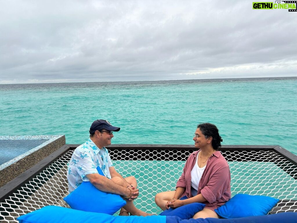 Supriya Pilgaonkar Instagram - Beautiful time in Maldives at @coco_resorts . 🏝️Thank you for getting us here Shriya and @pickyourtrail 💙Lovely hospitality and crystal clear water . Absolute peace🌊