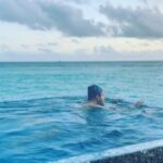 Supriya Pilgaonkar Instagram – Beautiful time in Maldives at @coco_resorts . 🏝️Thank you for getting us here Shriya and @pickyourtrail 💙Lovely hospitality and crystal clear water . Absolute peace🌊