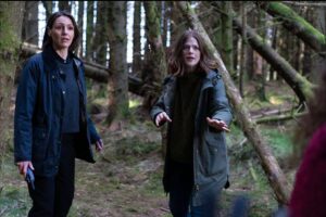 Suranne Jones Instagram - Amy and Kirsten #vigil2
❤️
#roseleslie