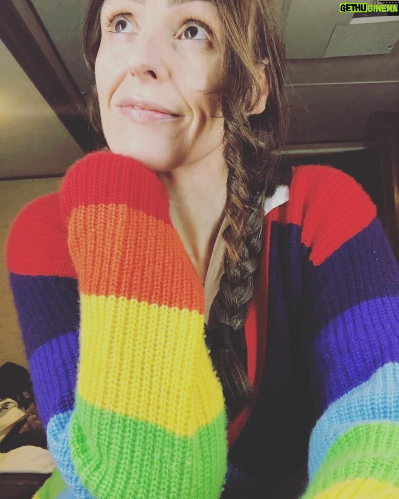 Suranne Jones Instagram - I’m still going through my stuff and sorting out what I’m donating and selling, looking at old memorabilia and donating for auctions and I came across this beautiful cardigan I wore all the time off set during the filming of Gentlemen Jack. It’s so cosy and 💯 cashmere from @madeleinethompsoncashmere I know one of our GJ fans would love it 😍 🌈 DM me and I’ll choose at random to send on 🎩