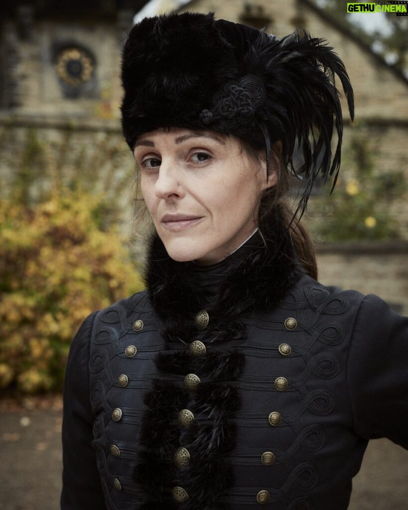 Suranne Jones Instagram - Lesbian visibility week 🎩 #Annelister