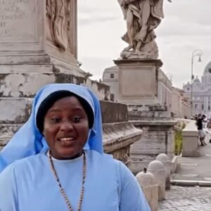 Susan Wokoma Instagram - Praise Be 🙏🏿 Here’s some chaotic BTS from #TheBeautifulGame, now streaming on @Netflix. 

We shot this during the hottest Roman summer on record THREE YEARS AGO 🥵 and it was Pure Mischief! 🤭
For a lot of us, it was our first job out of the UK post lockdown and looking back, I genuinely believe that I learned how to socialise again in that Roma heat 🥹

Lots of footie, too many mosquito bites, copious layers of nun costume, bit of street-karaoke, sooooo much pasta and lemoncello, a fair few Afrobeat club nights, some unexpected new friends (on and off set) and a ridiculous amount of laughter (see slide 2 🤭)

Hope you enjoy what we made! Xxx

🇮🇹 

#thebeautifulgame
#netflix #michealward #billnighy #kityoung #thehomelessworldcup #rome #roma #italy #football