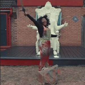 Susan Wokoma Instagram - Hey there neighbour! Fancy taking home my official completely-sold-out-forever @taskmaster dungarees by @stateofdisarray? (Also worn by @littlealexhorne in the episode 10 hotel task, albeit back to front…)
Or maybe you’d love to catch @ramy live and meet him afterwards?
Perhaps an astrology zoom chat with @aimeelouwood might be more up your street? A signed script from @alicelowespaceoddity perchance? Maybe handwritten lyrics to ‘Sweet Dreams’ by @annielennox__ ? Or a ‘perfect porridge’ tutorial (what the…?) with #JoshOConnor?

Well my clever friends over at @cinema4gaza have made this possible - all with the aim to raise as much money as we can for @medicalaidpal. Things are so completely desperate as Gaza sits on the brink of famine. I know it’s overwhelming but we cannot look away. 

So please join us on @givergy on April 2nd at 9am when the auction kicks off right up until midnight on the 12th April when WE MUST CLOSE!!!! 

You can browse all the items up for grabs via the link in my bio or the QR code in the penultimate slide and get those bidding fingers ready. 

So much more needs to happen as well as fundraising but every bit of action is vital. Thank you xx

(Big shout out to the brains behind @cinema4gaza - @helensimmons8 @sophiemonkskaufman @julia_jackman_ @hannainesflint @lei_lala_latif  @rebeccaosias_ - rockstars all!) 

#palestine 
#gaza 
#medicalaidforpalestinians 
#cinemaforgaza
#ceasefirenow