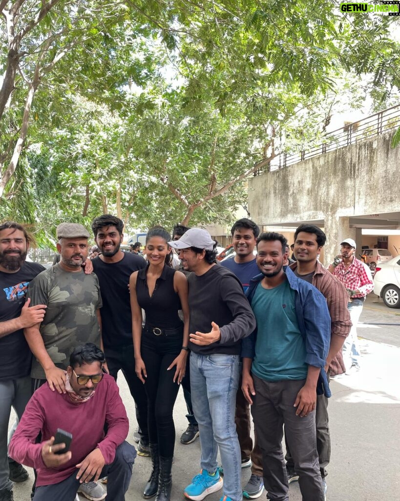 Sushrii Shreya Mishraa Instagram - This one’s to the silent hero’s where I Learnt to bring myself to the table,who’s brought out the best in me and where I learnt to brush off my bruises like dust ✨ To best director @karanlalitbutani ,the kindest DOP @dop_reddy and the coolest action masters @vikramdahiya707 @dineshsubbarayan and the bestest team of the incredibly talented stuntmen who taught me more about life,passion and humility ♥️ . #Ruslaan #GratitudePost ✨