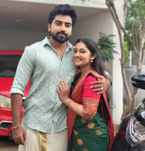 Susmitha Prabhakaran Instagram - Nandhan❤️devika
.
.
.
.
.
#sukhamodeviserial 
#nandhan❤️devika
#flowerstv 
#prayanvishnuactor 
#susmithaprabhakaran 
#locationpic 
#love #malayalamserial 
#malayalamsong