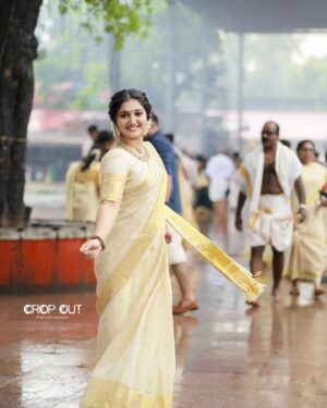 Susmitha Prabhakaran Instagram - Inframe : @susmitha.prabhakaran

Dop : @shaha_khan_photography 

Saree draping: @weldon_collections

Makeup & styling : @makeover_by_givin
@_meethu__off_icial