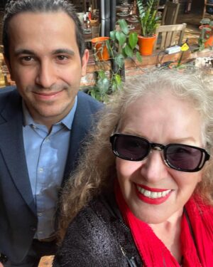 Suzan Kardeş Instagram - Üsküp’e ziyaretimizin amacı tabii ki Hıdırellez 💐🥰 resmi ziyaretlerde bulunduk 🥰 ilk ziyaretimiz Kuzey Makedonya cumhuriyeti Siyasal sistem ve topluluklar arası ilişkiler Bakan Vekili Cabir Doko oldu @cabir.doko 🧿 misafirperverliğinden dolayı teşekkür ederiz. 💐👏 tüm bu organizasyonu sağlayan Loçkam Yusuf’uma ayrıca teşekkür ederim @yusufeminii 💐🥰💋 @unesco @unescoturkiye @unitednationsturkey @unesco @unitednations @suzaninhidirellezfestivali @enesibrahimthp @turk.hareket.partisi @bkmonline @maximumuniq #mutluluk #sevgi #aşk #sağlık #huzur #skopje🇲🇰 #üsküp #makedonija #balkan #rumeli