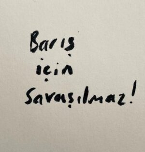 Suzan Kardeş Instagram - Barış’tan 1 saat önce ölen çocuğun annesine ne diyorsunuz acaba??? 😞