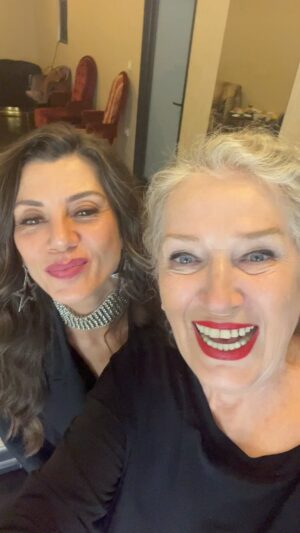 Suzan Kardeş Instagram - Can Dostlarla HIDIRELLEZ buluşması (3) GÖKÇE BAHADIR🥰 @gokce.bhdr o her  sene kocaman ailesi ile kutlarmış🌸🌹 ama heybeler teslim edildi tabi kiii🥰🧿💐 bol berkert,şans,aşk,mutluluk diliyorum GÖKÇEEEMM🥰🧿💐🌹💃 @suzaninhidirellezfestivali @maximumuniq @bkmonline @unescoturkiye @un_turkiye #hıdırellez #bahar #kutlama #musica #dance #performance #gece #eğlence