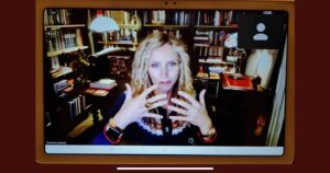 Suzannah Lipscomb Instagram - Proof that historians can count to ten.

Thank you to those who joined me for my (our!) Restoring Women to History course tonight.

(And thank you to Deborah for this picture!)

Tonight we were just clearing our throats. Next week, we really start to sing. 

And maybe do some jazz hands.