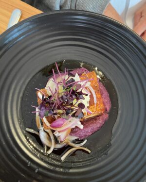 Suzanne Paul Instagram - Delicious lunch at our favourite restaurant @thefatoysterorewa