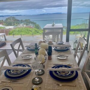 Suzanne Paul Instagram - All ready for visitors 🥂