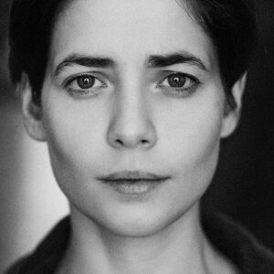 Svetlana Ustinova Instagram - Сегодня в 20.15 показ фильма «Время года зима» в рамках фестиваля «Каро-Арт». Билеты можно приобрести на сайте кинотеатра.
С 24го ноября фильм выходит в  широкий прокат.