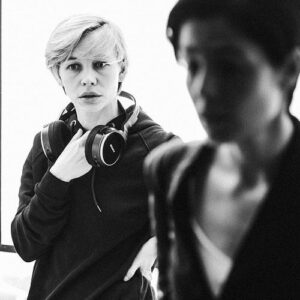 Svetlana Ustinova Instagram - Сегодня в 20.15 показ фильма «Время года зима» в рамках фестиваля «Каро-Арт». Билеты можно приобрести на сайте кинотеатра.
С 24го ноября фильм выходит в  широкий прокат.