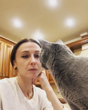Svetlana Zakharova Instagram - Сижу, никого не трогаю😅