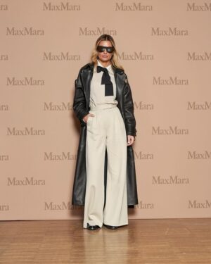 Sveva Alviti Instagram - L’eleganza di @maxmara 🤎 thank you for having me. 

Styled by @paoladec 

#mfw #milanfashionweek